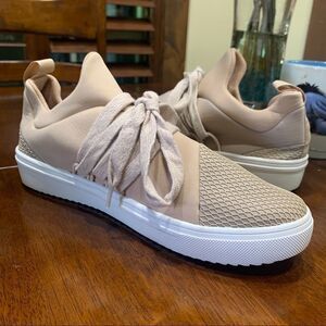 𝅺STEVE MADDEN Lancer Slip on Sneaker Tan Womens Sz 8
